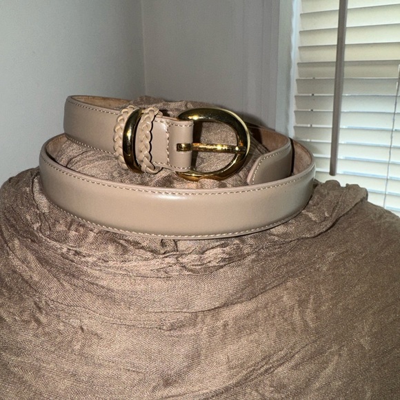Talbots Accessories - Talbots Taupe Italian Leather Belt Size Medium